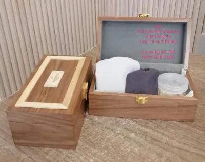 AW wooden box INV