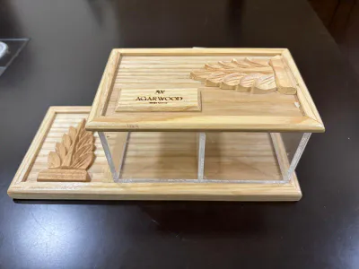 Acrylic box with 2 divider MT INV
